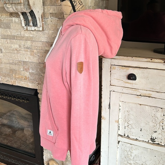 Wanakome Cassy Punch pullover hoodie brush french terry interior kangaroo pocket - Picture 8 of 16